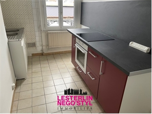 t2 à la location -   76600  LE HAVRE, surface 53 m2 location t2 - UBI481262357
